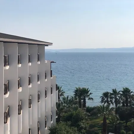 Kerasus Otel Çeşme